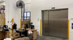 Form Industrial Building (D18), Factory #599609111
